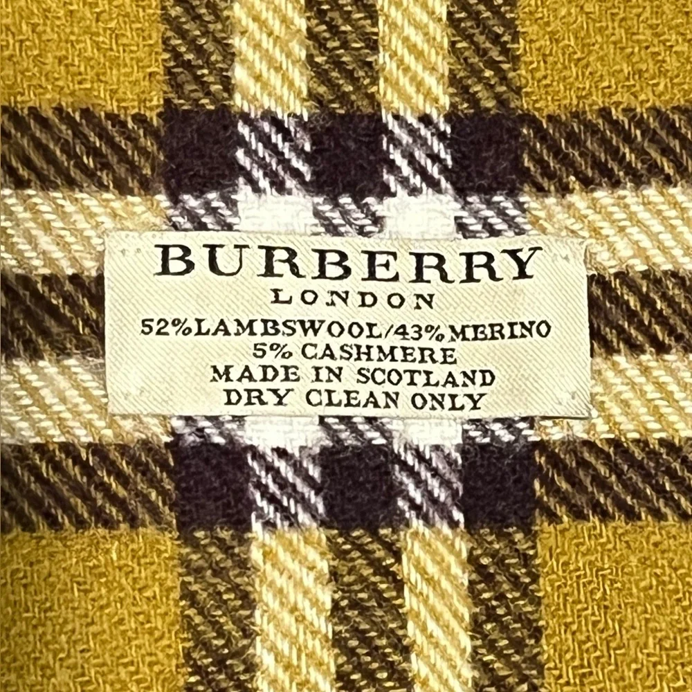 Authentic Burberry London Scarf - EUC - Picture 4 of 8